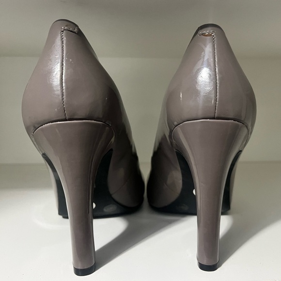 Shoes - Picture 2 of 3